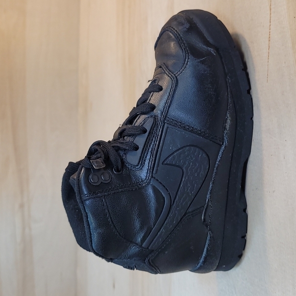Nike Goadome Black Leather Kids Boots  314610-002 - Picture 1 of 11